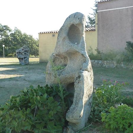 Agriturismo Vaddidulimu Luogosanto Exterior foto