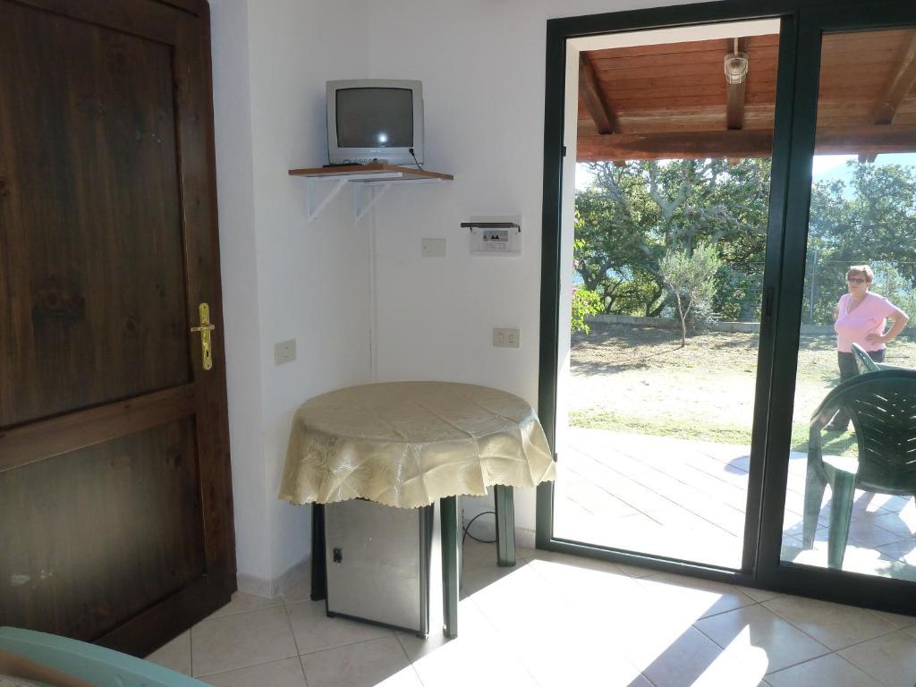 Agriturismo Vaddidulimu Luogosanto Habitación foto