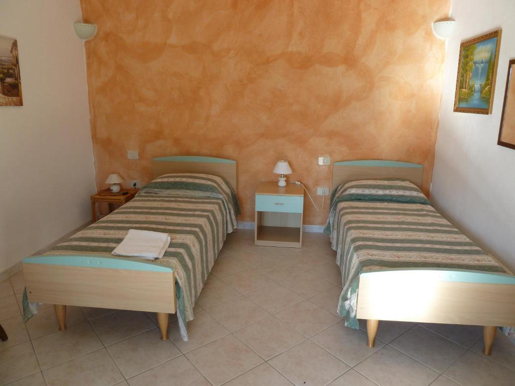 Agriturismo Vaddidulimu Luogosanto Habitación foto
