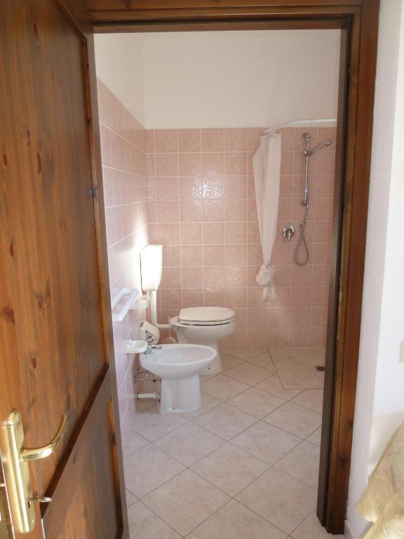 Agriturismo Vaddidulimu Luogosanto Habitación foto