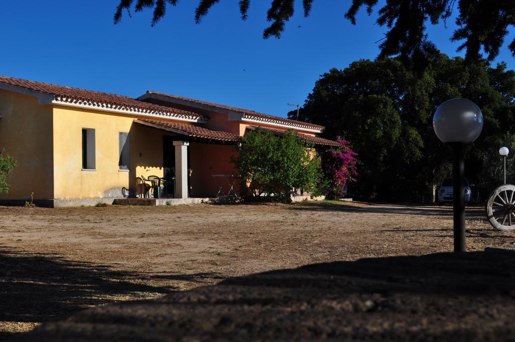 Agriturismo Vaddidulimu Luogosanto Exterior foto